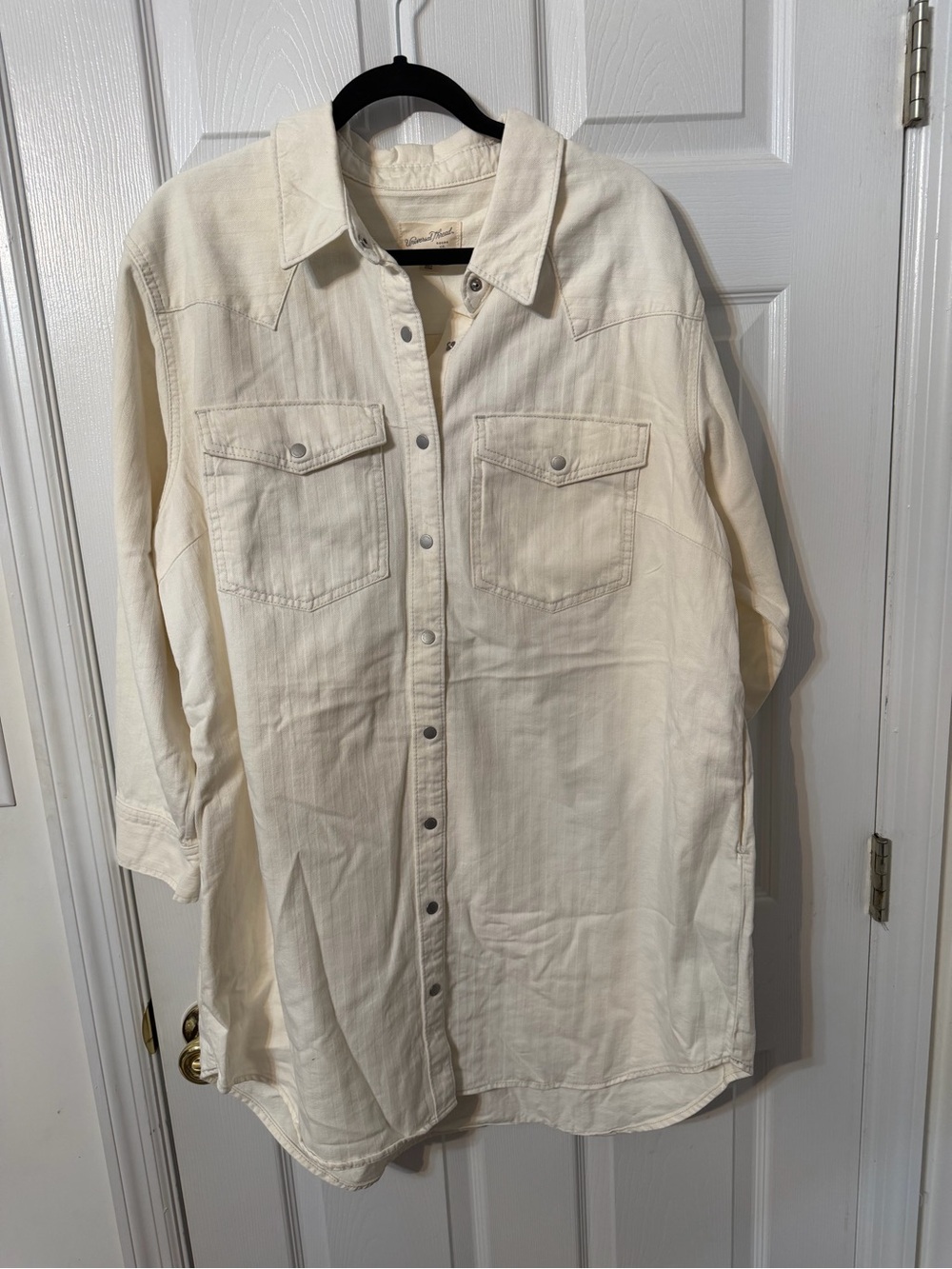 Universal Thread Cream Lightweight Shirt Jacket with Snap Front